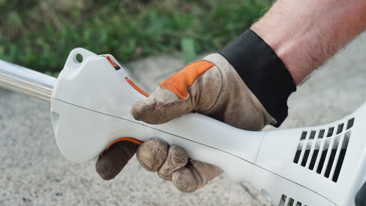 Ručica za gas benzinske motorne kose STIHL FS 38 se zabravljuje