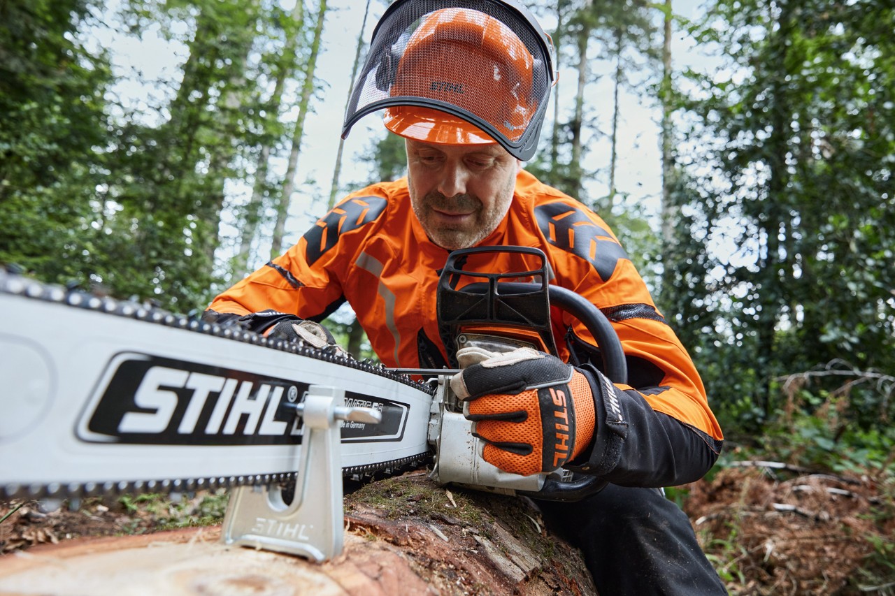 Pomoću 6-ugaone turpije oštri se STIHL Rapid HEXA lanac testere